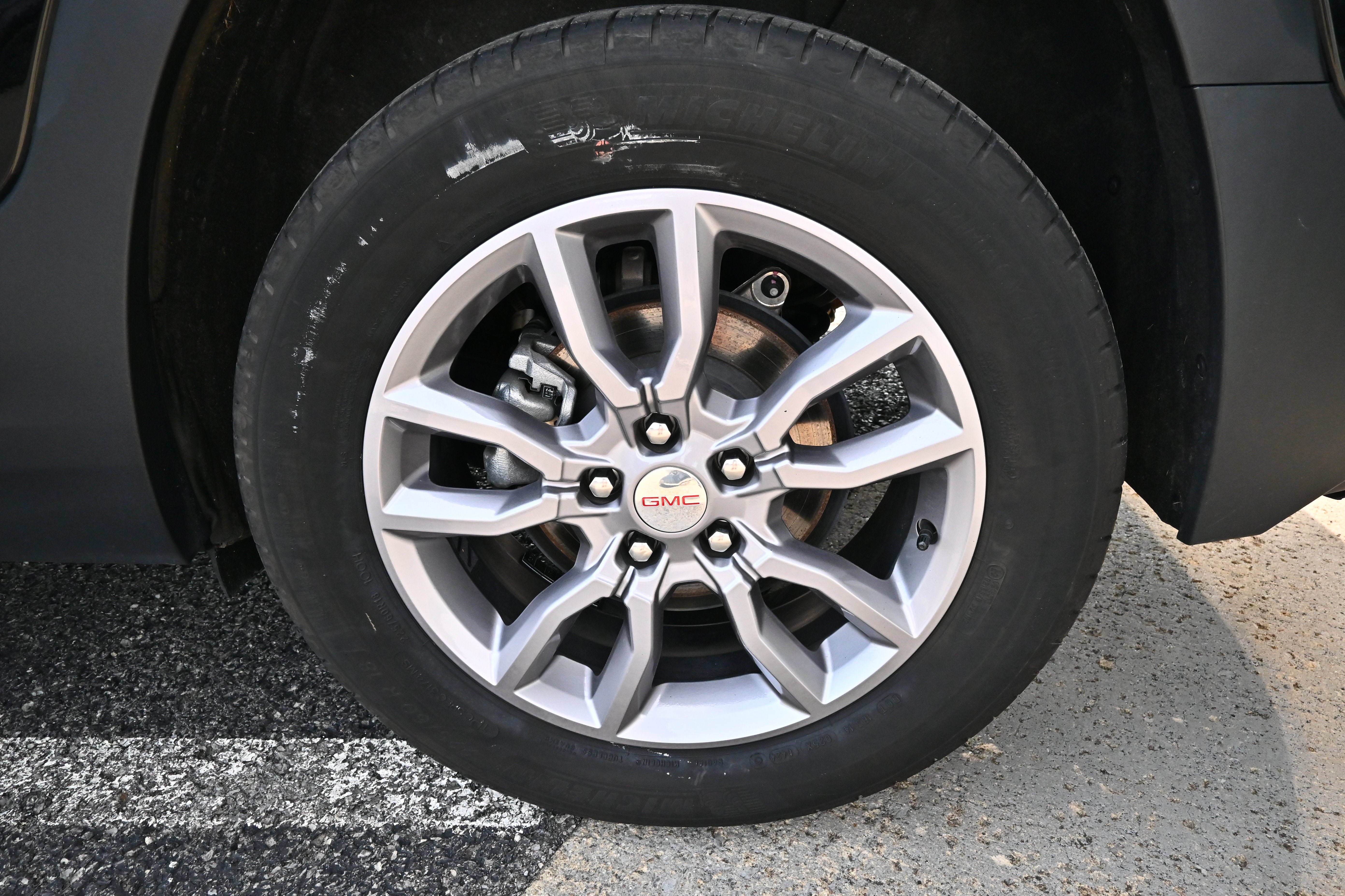 Used 2024 GMC Terrain SLT AWD/4WD image 11