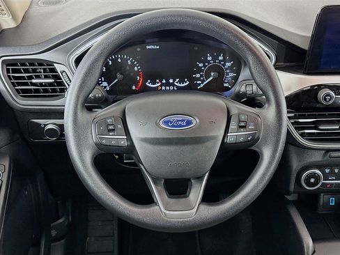 Used 2020 Ford Escape SE image 18