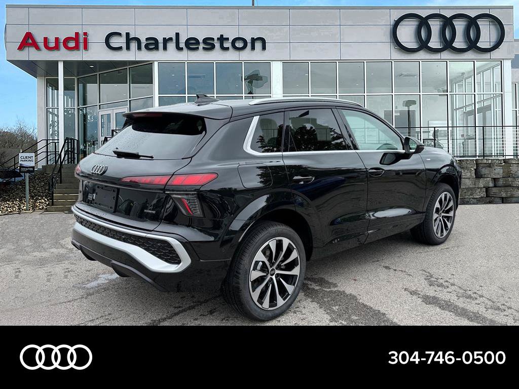 Certified 2026 Audi Q3 quattro 2.0T AWD/4WD image 3
