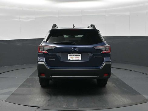 Used 2025 Subaru Outback Onyx Edition image 8