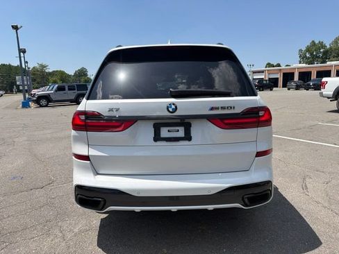 Used 2022 BMW X7 M50i AWD/4WD image 4