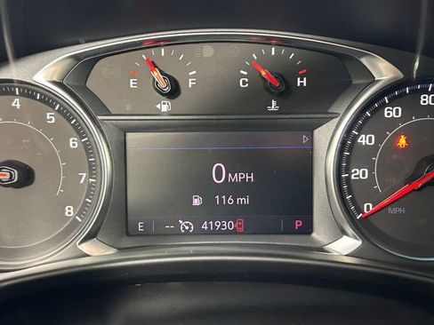 Used 2023 Chevrolet Equinox Premier image 19