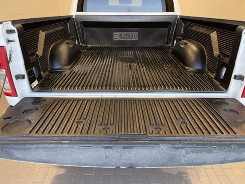 Used 2022 RAM 2500 Big Horn w/ Cold Weather Group image 30