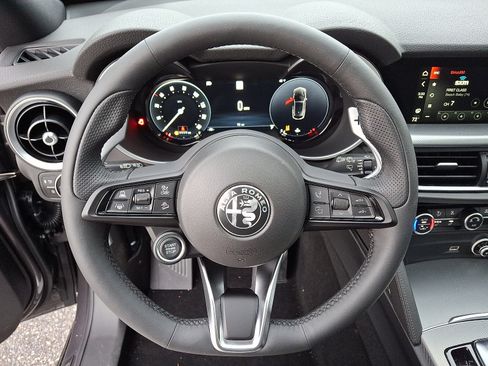 New 2025 Alfa Romeo Stelvio Sprint w/ Veloce Package AWD/4WD image 15