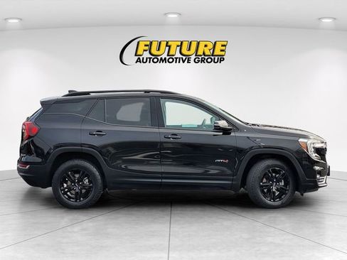 Used 2022 GMC Terrain AT4 w/ Infotainment Package II image 4