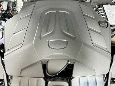 New 2025 Porsche Cayenne Coupe image 30