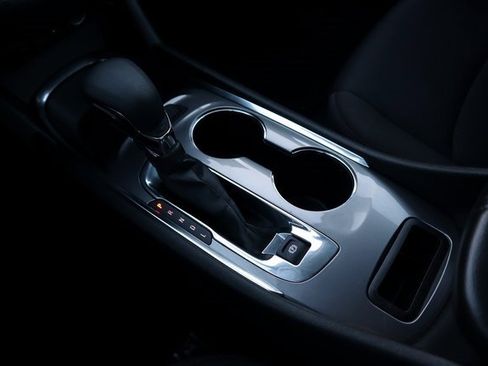 Used 2023 Chevrolet Malibu LT image 31