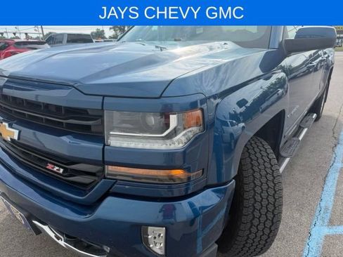 Used 2018 Chevrolet Silverado 1500 LT w/ All Star Edition AWD/4WD image 2