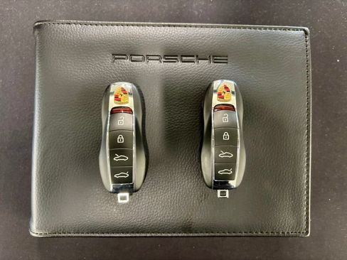 Used 2023 Porsche 718 Cayman GT4 RS RWD image 5