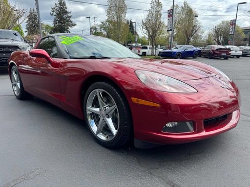 Used 2011 Chevrolet Corvette Coupe w/ 1LT RWD image 6