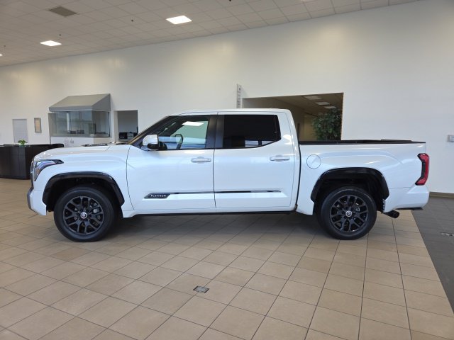Used 2024 Toyota Tundra Platinum AWD/4WD image 2