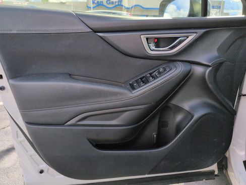 Used 2022 Subaru Forester Premium image 15