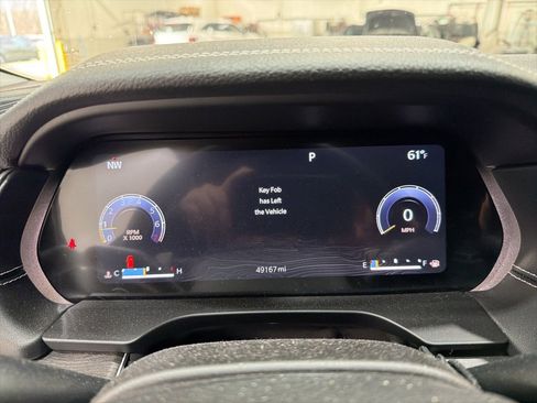 Used 2023 Jeep Grand Cherokee L Limited w/ Luxury Tech Group II image 15