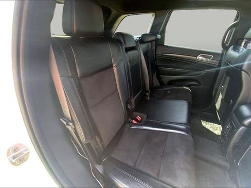 Certified 2022 Jeep Grand Cherokee Laredo X RWD image 18