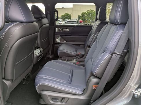 Used 2026 INFINITI QX80 4WD w/ Sport Exterior Package image 15