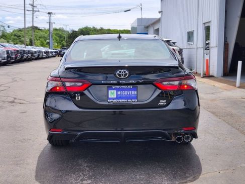 Used 2024 Toyota Camry SE w/ Cold Weather Package AWD/4WD image 4