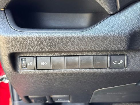 Used 2024 Toyota RAV4 XLE w/ Convenience Package FWD image 32