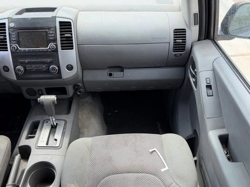 Used 2018 Nissan Frontier SV RWD image 18