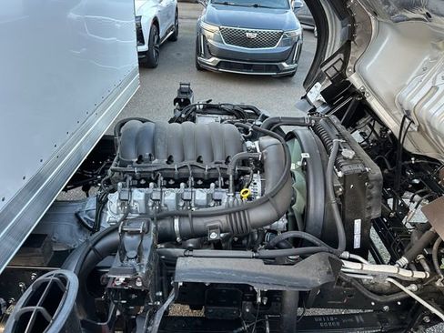 New 2025 Chevrolet Low Cab Forward image 30