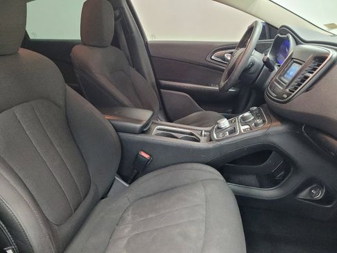 Used 2015 Chrysler 200 Limited FWD image 21