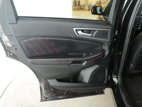 Used 2024 Ford Edge ST-Line image 15