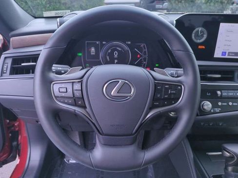 Used 2025 Lexus ES 300h w/ Premium Package image 19