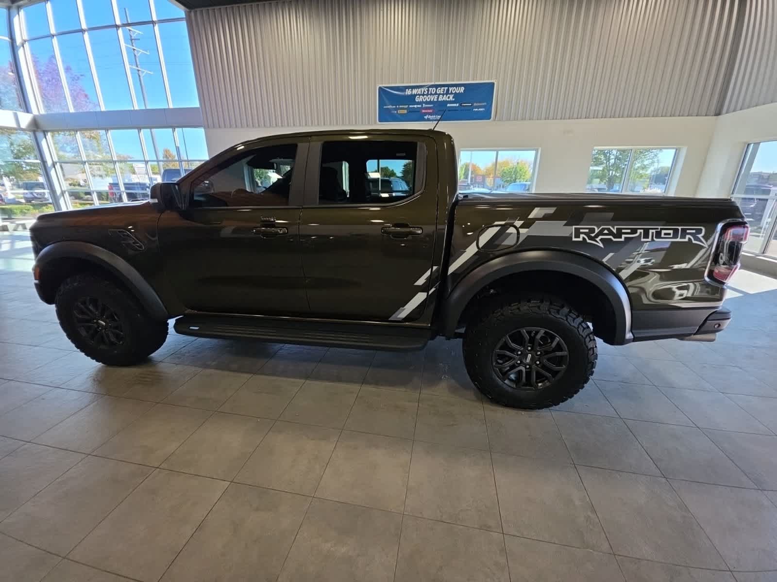 Used 2024 Ford Ranger Raptor AWD/4WD image 13