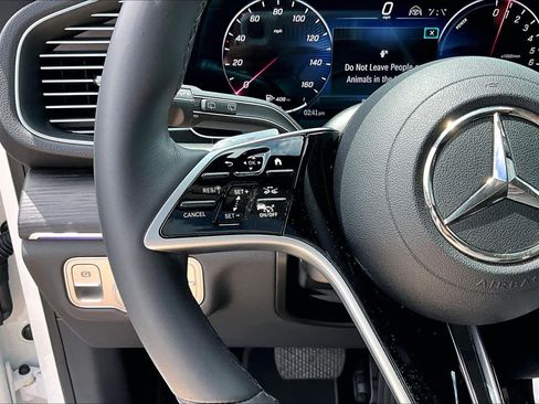 Used 2025 Mercedes-Benz GLE 450e 4MATIC image 24