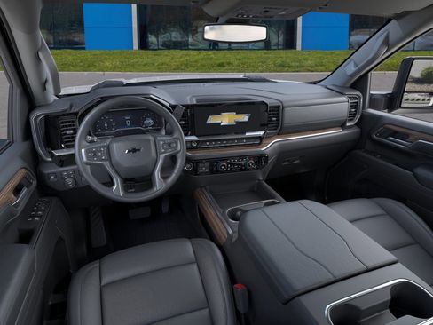 New 2026 Chevrolet Silverado 3500 LT AWD/4WD image 3