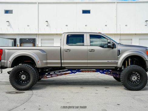 Used 2017 Ford F450 King Ranch w/ King Ranch Ultimate Package image 9