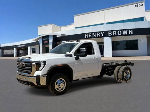 New 2026 GMC Sierra 3500 SLE w/ SLE Convenience Package RWD image 1