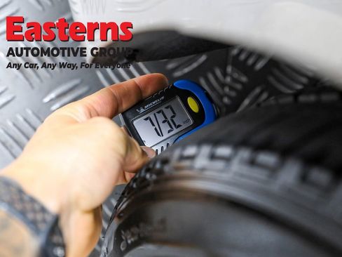 Used 2020 Toyota Prius Prime XLE image 25