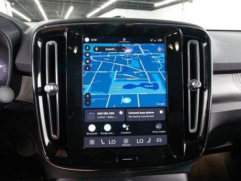 Certified 2023 Volvo C40 P8 Recharge Plus AWD/4WD image 11