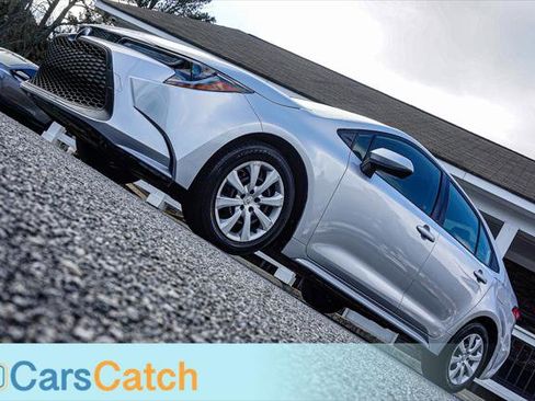 Used 2020 Toyota Corolla LE image 13