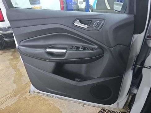 Used 2018 Ford Escape SEL w/ Canadian Touring Package image 27