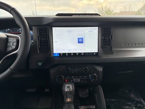 New 2026 Ford Bronco Big Bend w/ Black Diamond Package AWD/4WD image 16