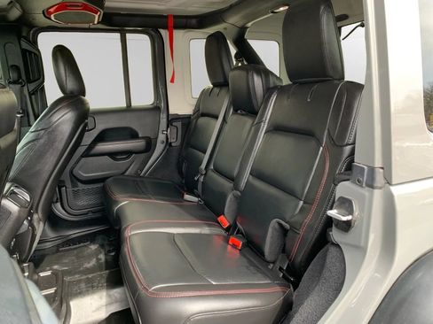 Used 2019 Jeep Wrangler Unlimited Rubicon AWD/4WD image 19