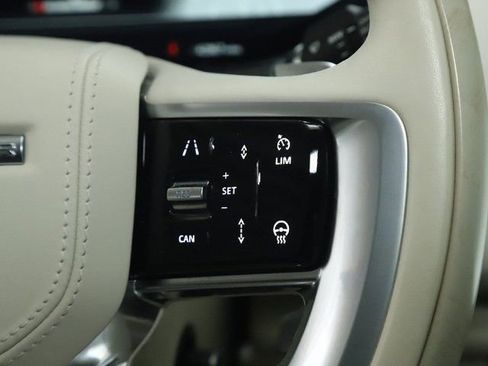 Used 2023 Land Rover Range Rover Long Wheelbase SE image 24