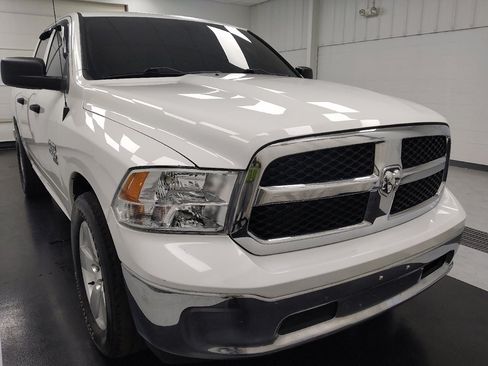 Used 2022 RAM 1500 Classic SLT RWD image 14