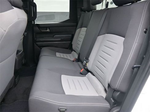 Used 2024 Toyota Tacoma TRD Off-Road image 16