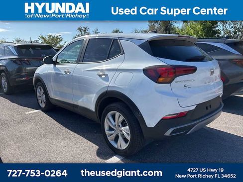 Used 2025 Buick Encore GX Preferred w/ Comfort Package image 2