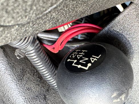 Used 2010 Ford F450 4x4 Regular Cab Super Duty image 40