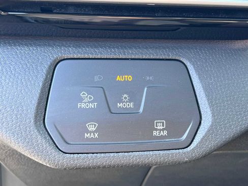 Used 2022 Volkswagen ID.4 Pro S w/ Gradient Package RWD image 17