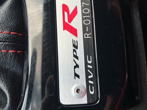 Used 2017 Honda Civic Type R image 27
