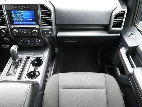 Used 2020 Ford F150 XLT w/ Equipment Group 302A Luxury AWD/4WD image 38
