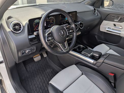 Used 2022 Mercedes-Benz GLA 250 4MATIC image 14