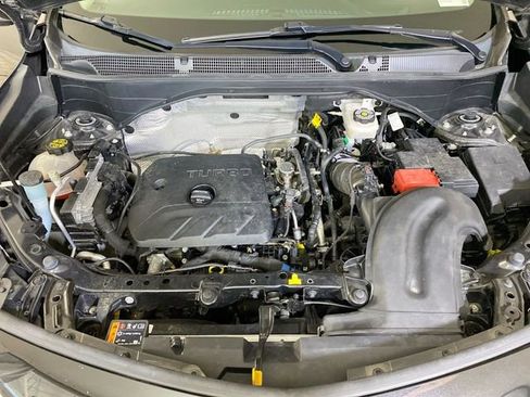 Used 2024 Buick Encore GX Sport Touring w/ Advanced Technology Package AWD/4WD image 16