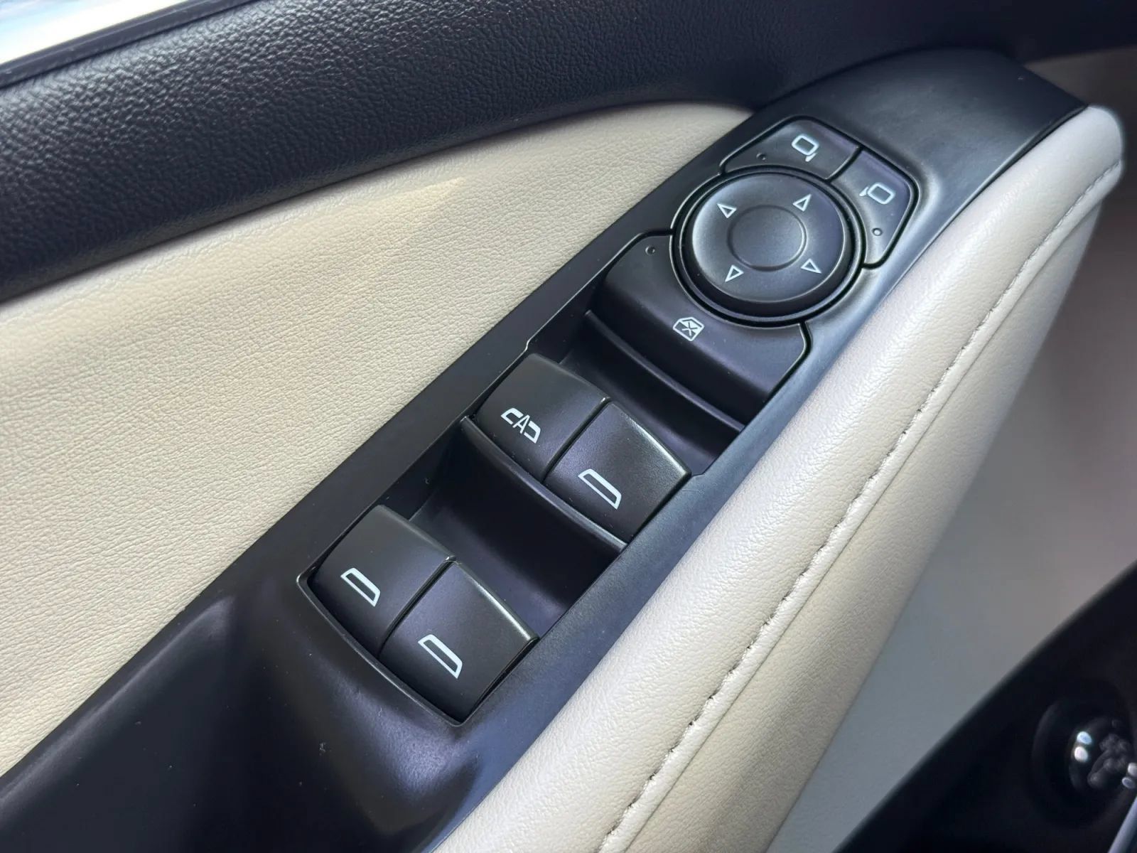 Used 2021 Buick Enclave Essence w/ Trailering Package, 5000 lbs. AWD/4WD image 40