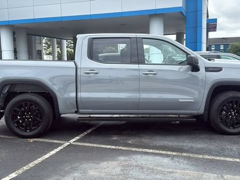 Used 2024 GMC Sierra 1500 Elevation AWD/4WD image 8