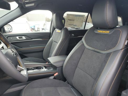 New 2026 Ford Explorer Tremor w/ Tremor Convenience Package image 10